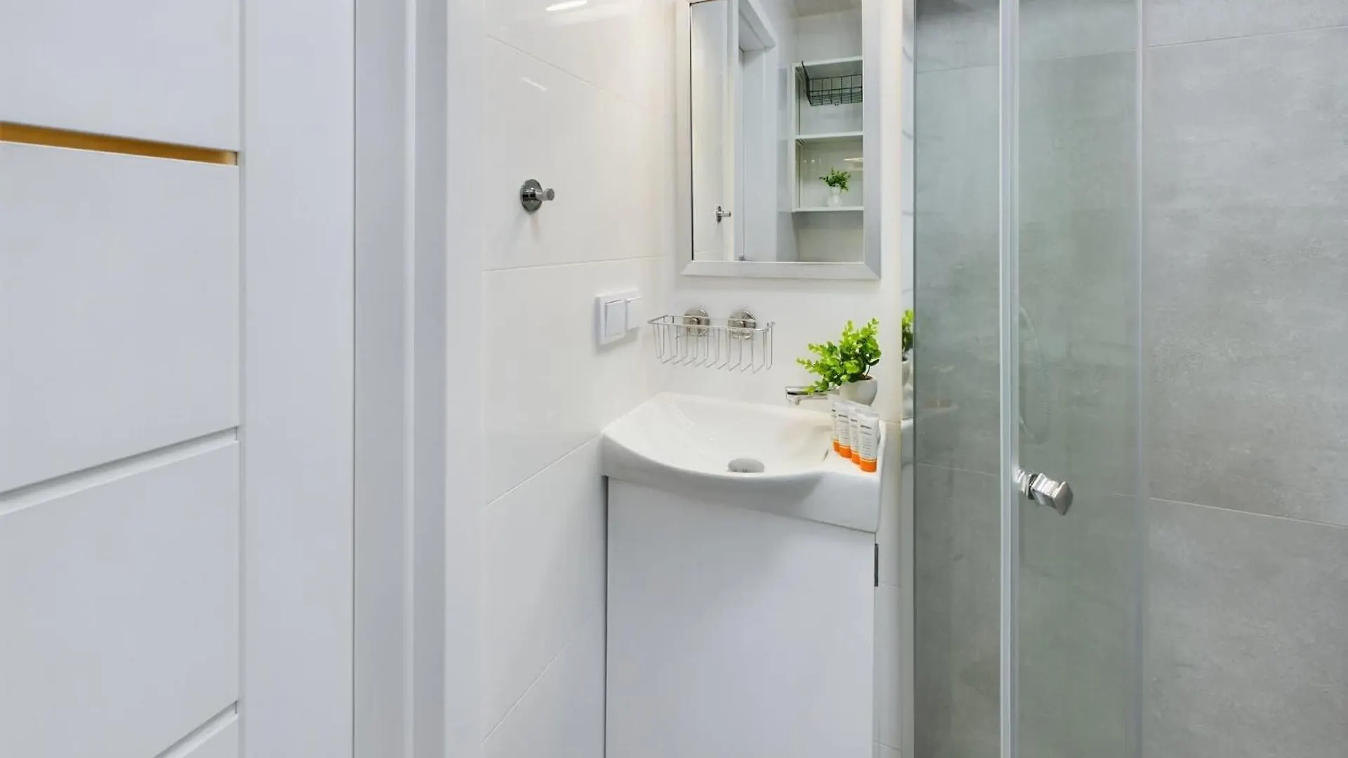 Appartement Modern Air-Conditioned Studio By Noclegi Renters Warschau Polen
